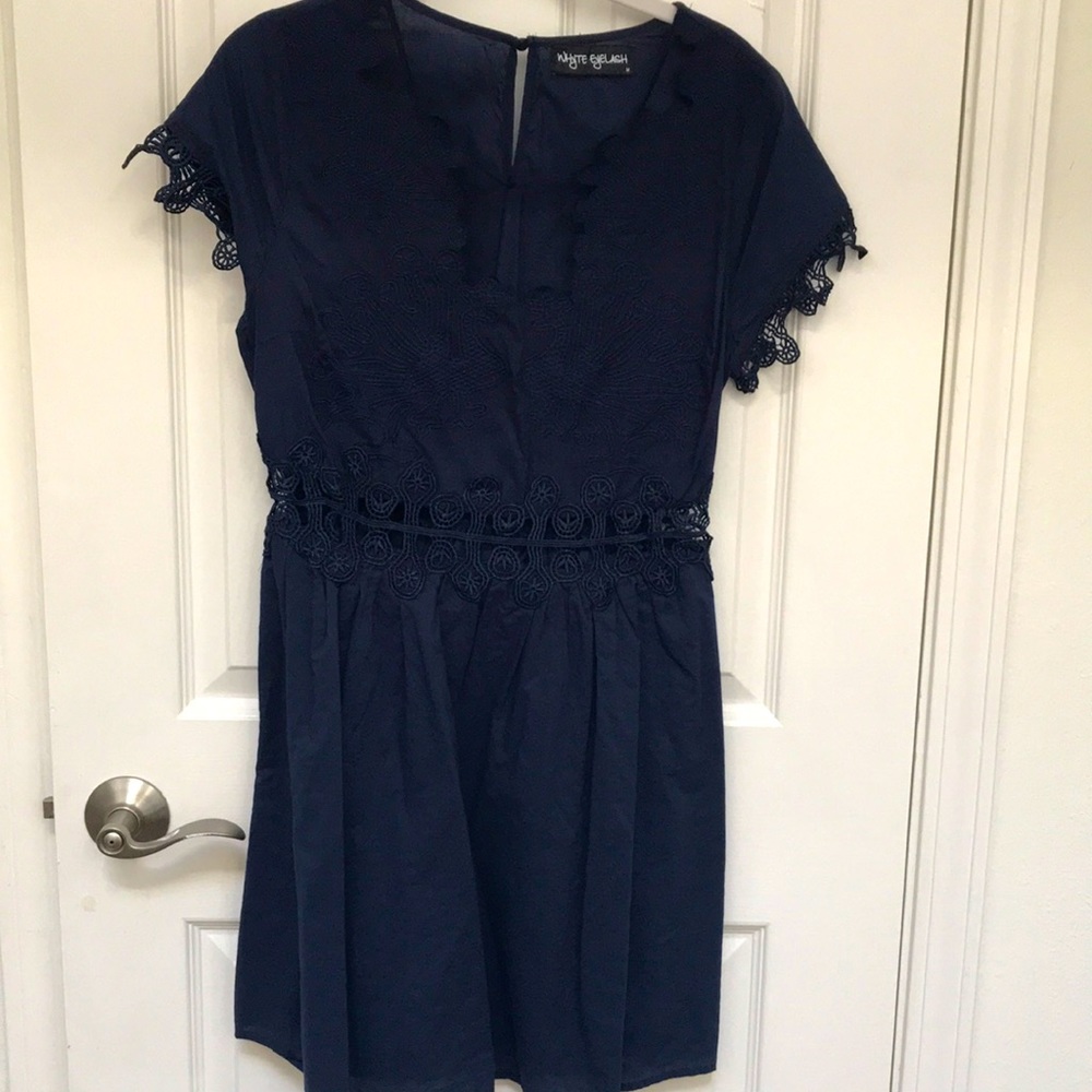 Whyte Eyelash lace dress size Medium